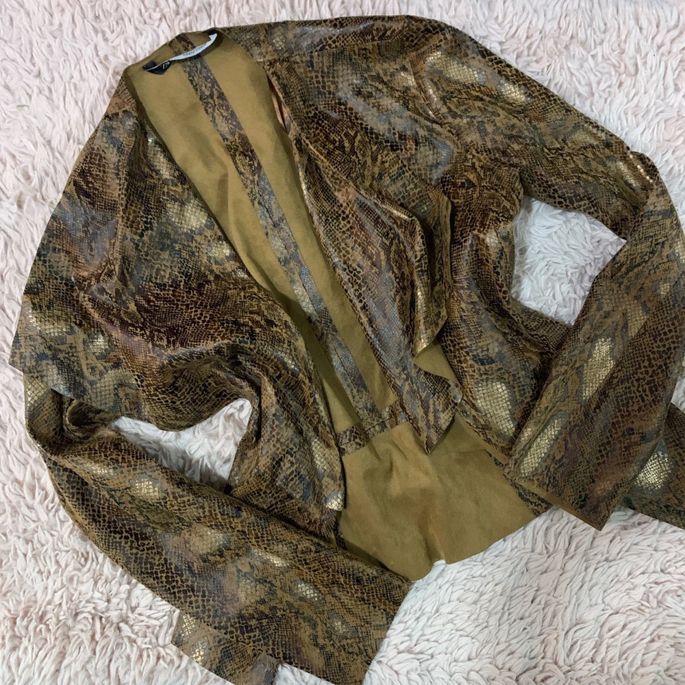 Zara brown snakeskin flowy blazer 🤎